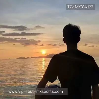 翁纳伶